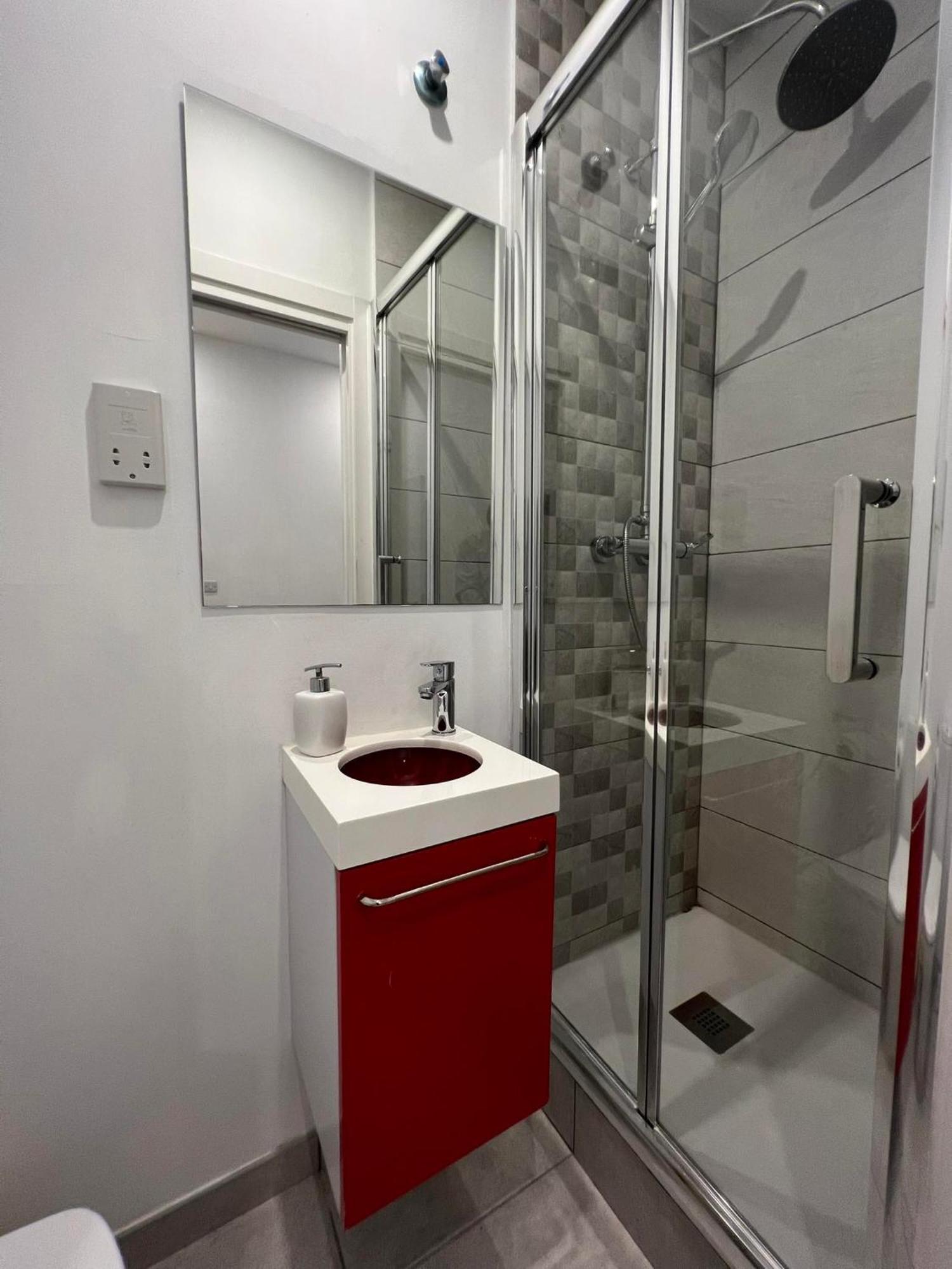 Appartamento 2Br And 2Ba In The Zoko Cozy And Convenient Gibilterra Esterno foto